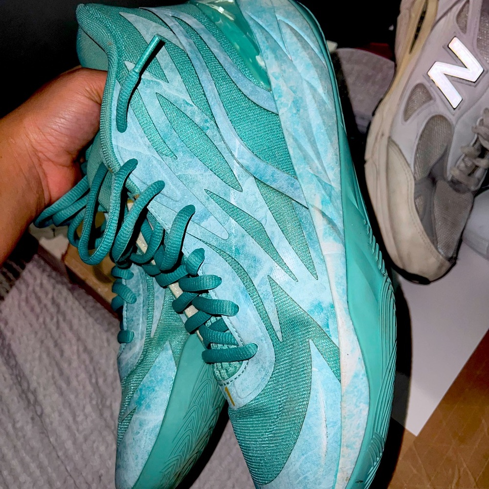 PUMA Mens Lmb X Mb.02 Jade Basketball Sneakers